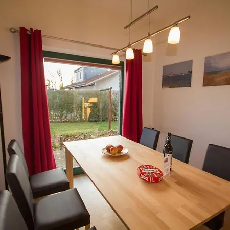 Holiday home Svala *