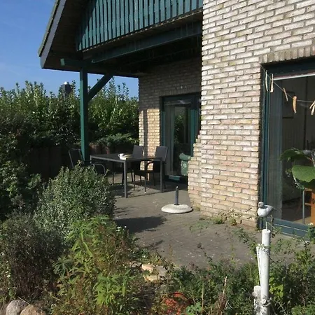 Holiday home Svala *